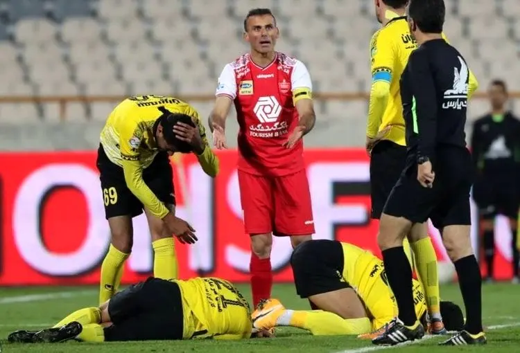 سیدجلال حسینی: چند تیم علیه پرسپولیس هستند