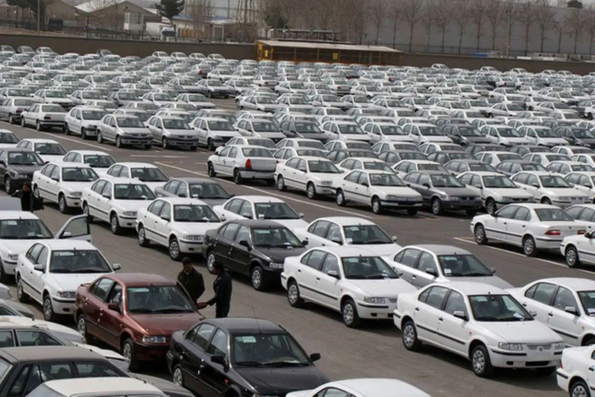 قیمت خودرو ۱۷ دی ۹۹؛ نوسان شدید قیمت خودروهای داخلی
