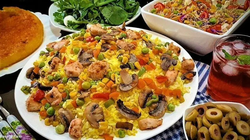 طرز تهیه پلو یونانی، پلو سبزیجات با مرغ