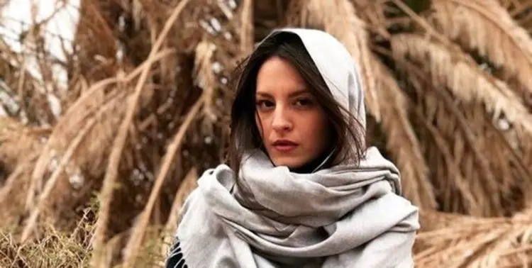 (تصویر) هدیه بازیگر زن یونانی برای داوود میرباقری