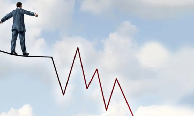 «درمانده شدن» دولت چه بر سر ایران می‌آورد؟