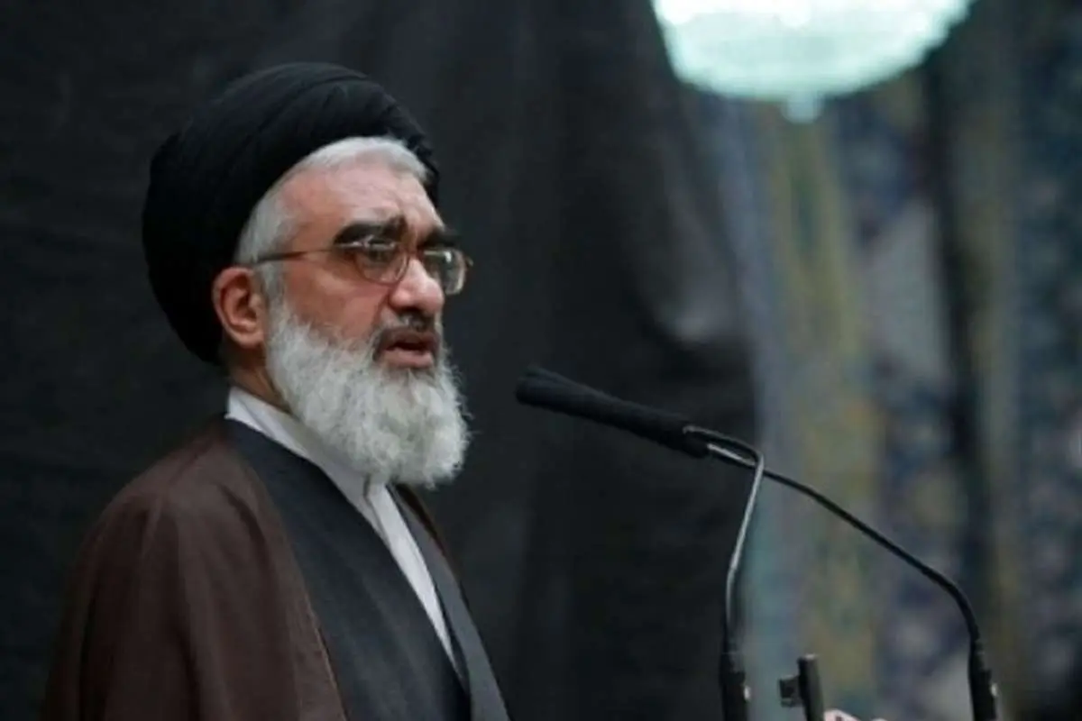هشدار امام جمعه قم درباره مذاکره پشت پرده با آمریکا