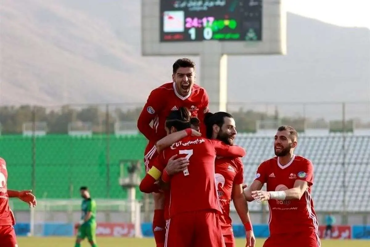 ۷ میلیون تومان بگیر، استقلال را شکست بده!