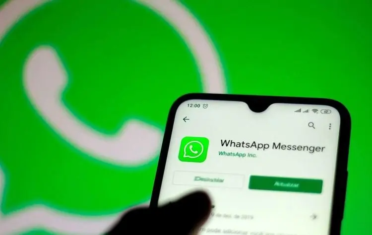 واتس اپ مهلت تایید قوانین را به تاخیر انداخت