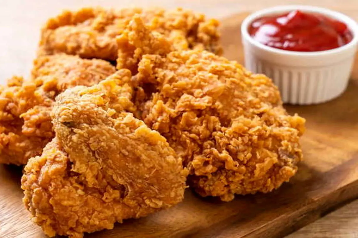 طرز تهیه مرغ سوخاری پولکی؛ فیله استریپس