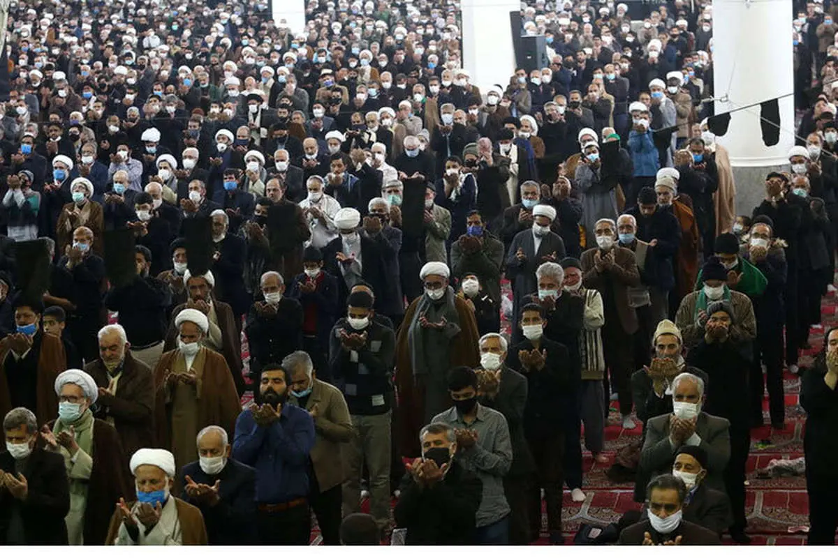 چرا نماز جمعه قم حاشیهساز شد؟
