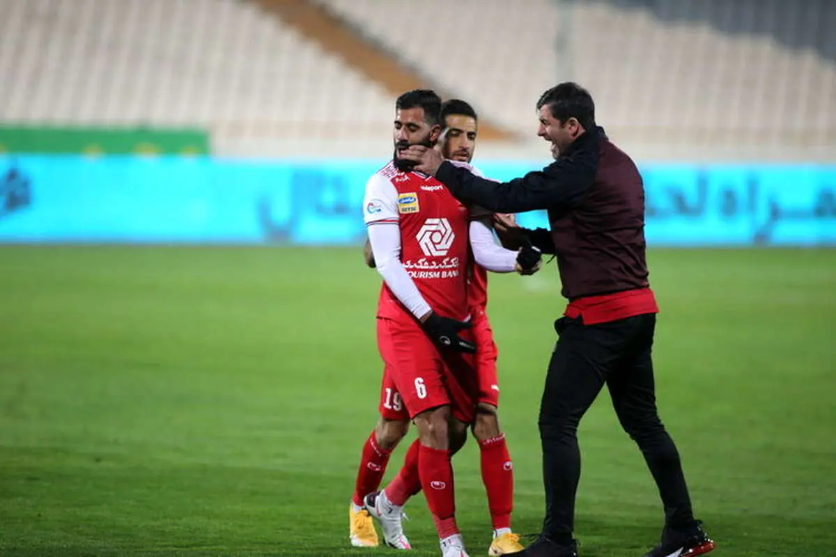 (عکس) تودهنی کریم باقری به مدافع پرسپولیس!