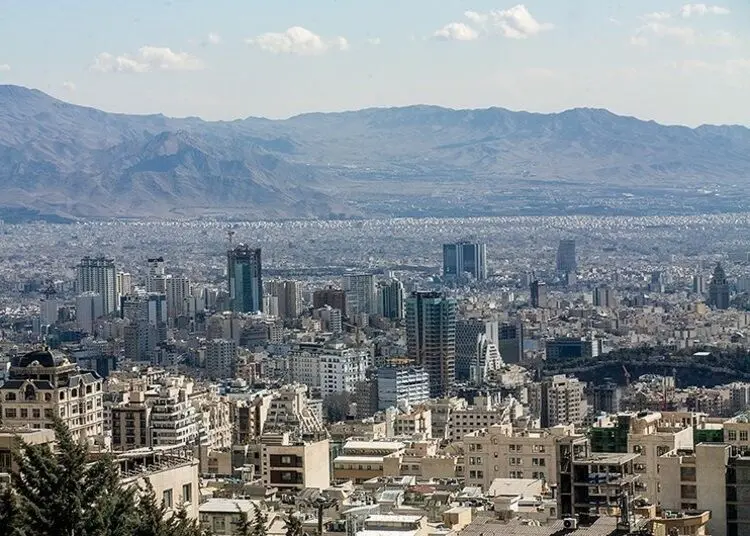 خدمات مجانی به لوکس‌نشین‌ها