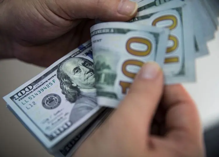 ارزش ریال مقابل دلار ظرف دو هفته ۱۷ درصد بالا رفت