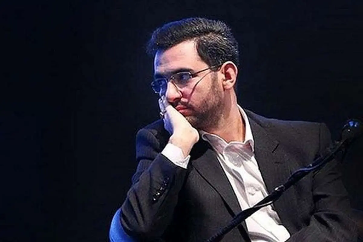 وزارت ارتباطات: اتهام آذری جهرمی فقط فیلتر نکردن اینستاگرام نیست