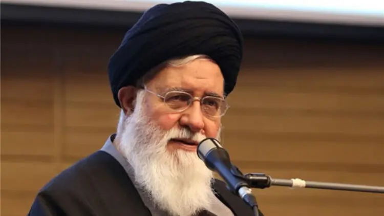 علم‌الهدی: اعتراضات درباره واکسن به دلیل زاویه داشتن با رهبری بود