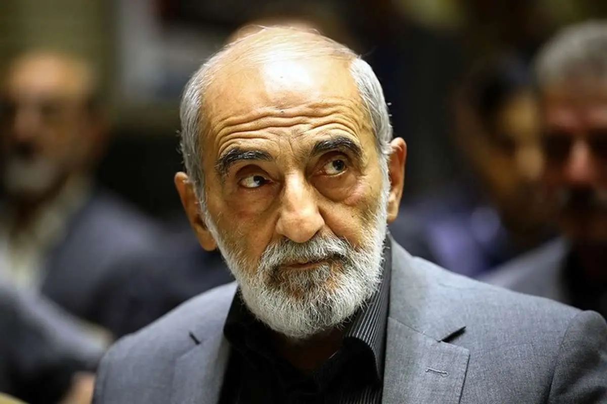 واکنش تند حسین شریعتمداری به سخنان روحانی در مورد پذیرش توبه آمریکا