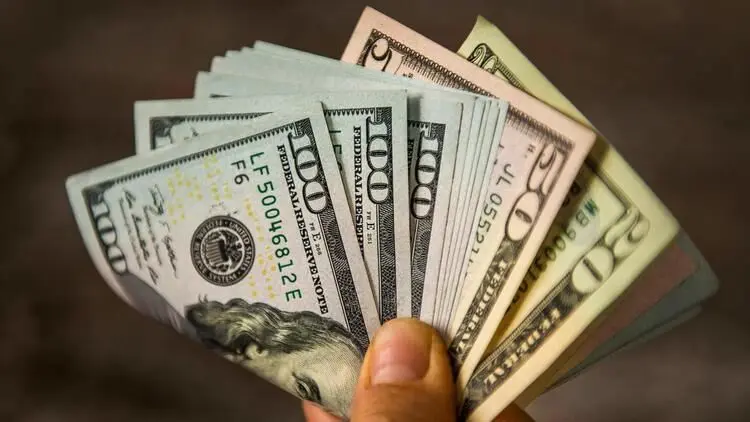 صعود جهانی دلار ادامه یافت