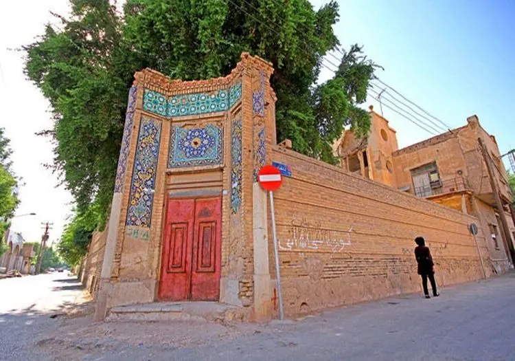 در‌های هتل قوی اهواز پس از ۵۰ سال به روی مردم بازشد