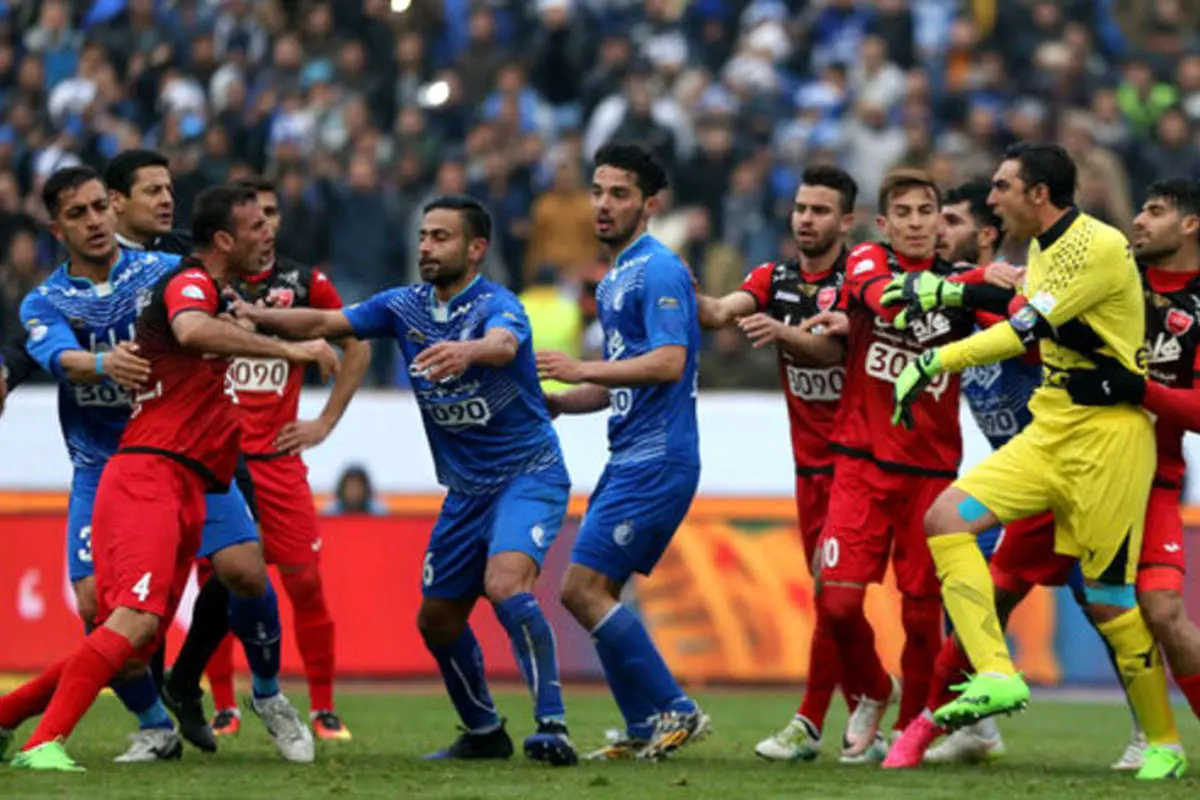 دربی؛ از بزن بزن تا بوسههای عجیب علی کریمی!