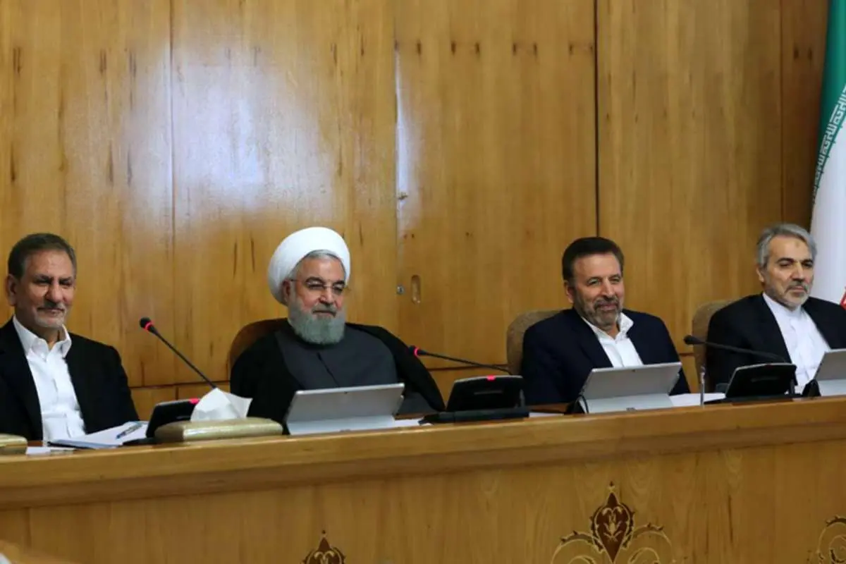 دولت روحانی در انتخابات ۱۴۰۰ از چه کسی پشتیبانی میکند؟