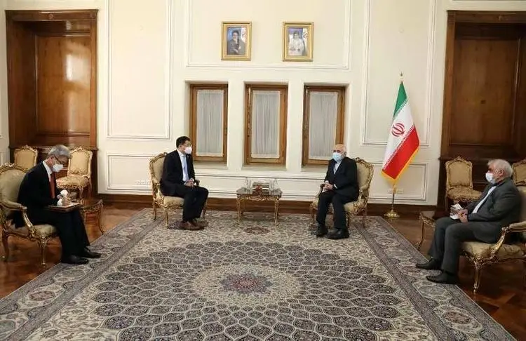 ظریف: کره‌جنوبی سریع‌تر منابع ارزی ایران را آزاد کند