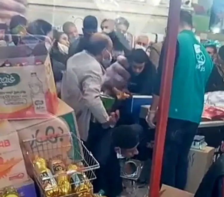(ویدئو) صف عجیب و تاسف بار روغن در بروجرد