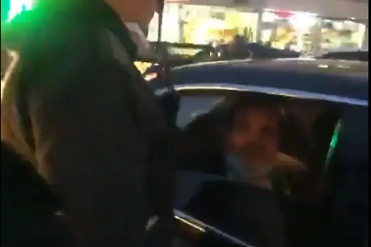 (ویدئو) ضرب و شتم مأمور نیروی انتظامی توسط نماینده مجلس!