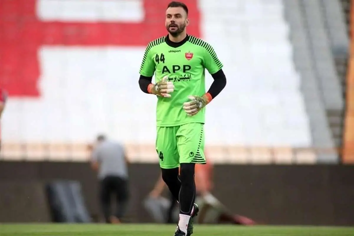 دروازهبان پرسپولیس خبر از جداییاش داد