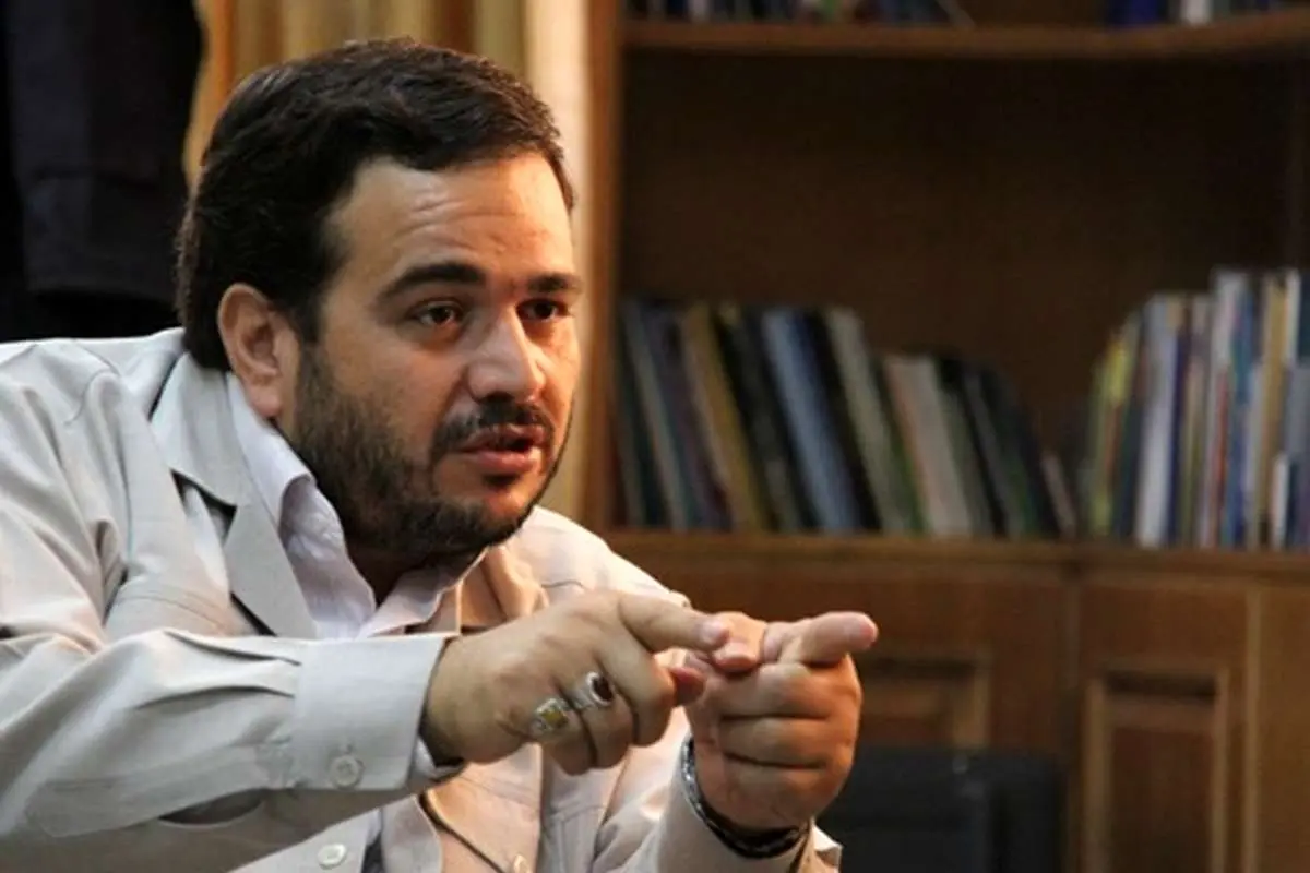 عنابستانی: سرباز گفت هر خری هستی برای خودت هستی!