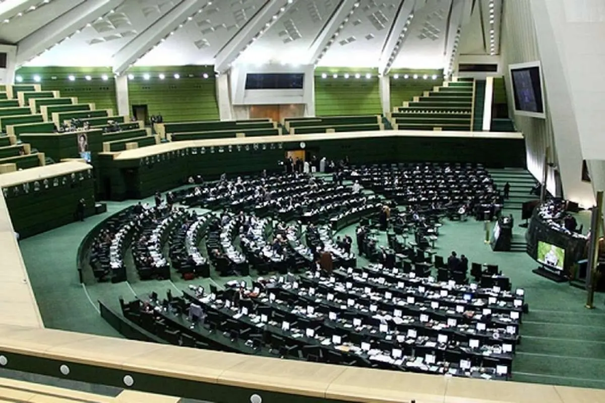 دو سناریوی تامین منابع دو برابر شدن یارانه نقدی توسط مجلس؛ شوک ارزی یا بنزینی؟