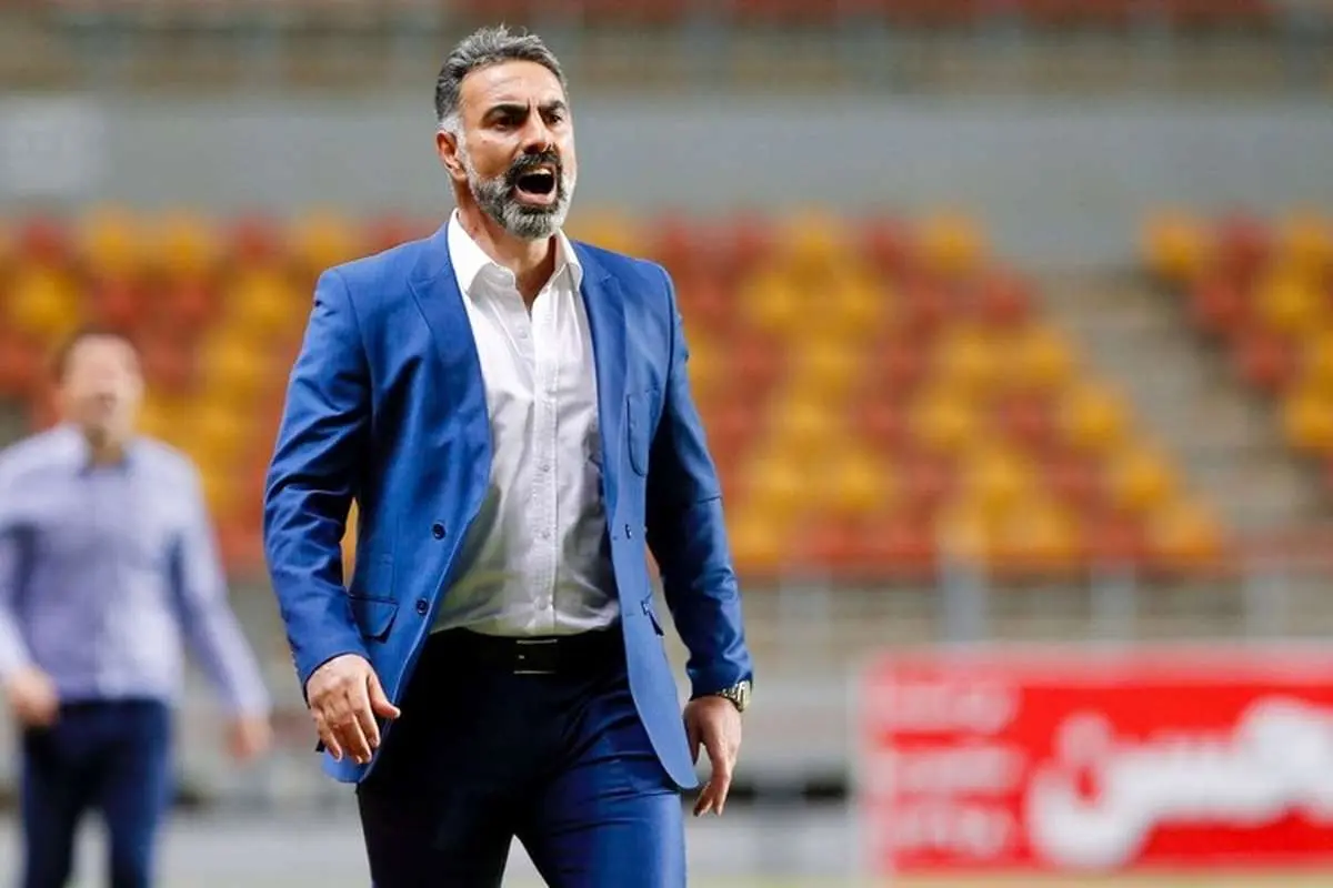محمود فکری با هدیه پرسپولیس چه میکند؟