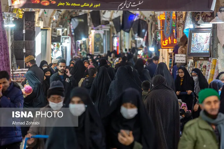(تصاویر) انبوه جمعیت در مرکز شهر قم