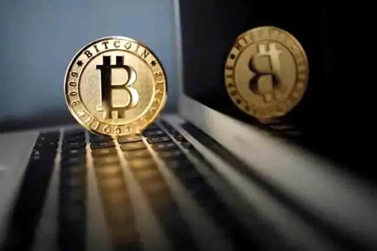 بیت کوین ریزش کرد+ قیمت رمزارز‌ها در بازار امروز ۱۲ بهمن ۹۹
