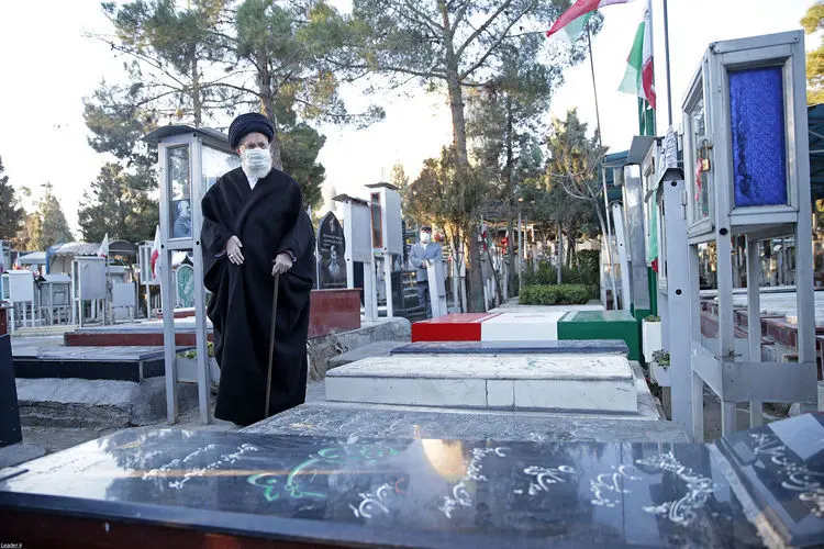 (تصاویر) حضور رهبر انقلاب در مرقد امام و گلزار شهیدان