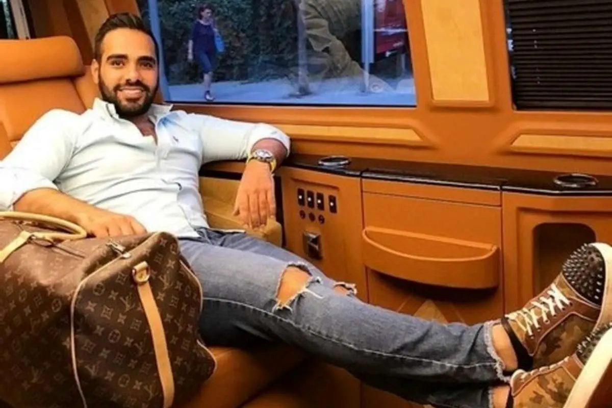 (ویدئو) ساشا سبحانی به احمدینژاد: گفتی برو دختر چاوز رو بگیر!