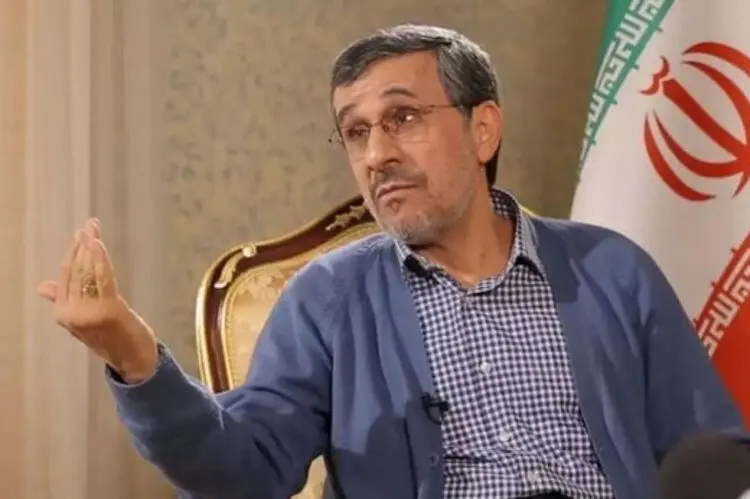 احمدی‌نژاد: می‌گویند احمدی نژاد دنبال سازش با آمریکا است