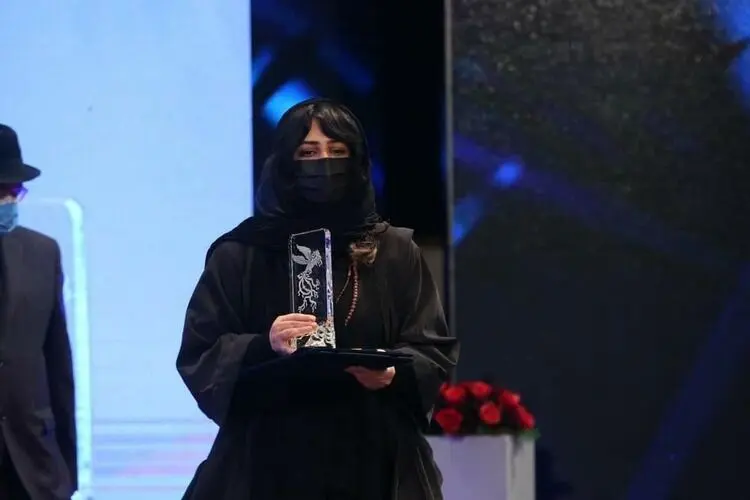 (تصاویر) متن و حاشیه اختتامیه جشنوراه فیلم فجر؛ درخشش رضا عطاران و رویا افشار