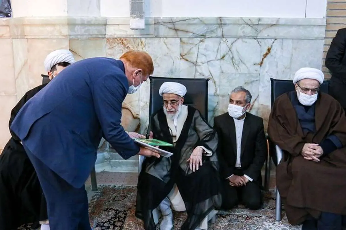 (تصاویر) چهلمین روز درگذشت آیت الله مصباح یزدی در قم