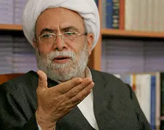 انقلاب مخملی زائیده توهمات ذهنی است