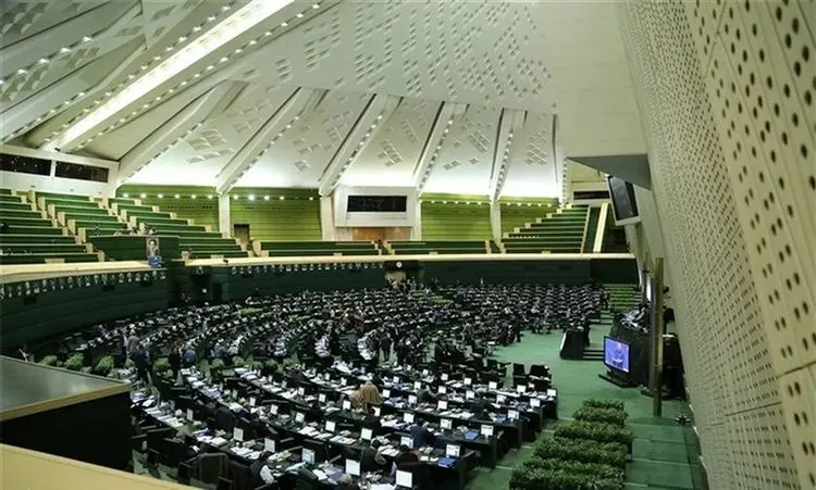 جلسه غیرعلنی مجلس برای بررسی بودجه ۱۴۰۰