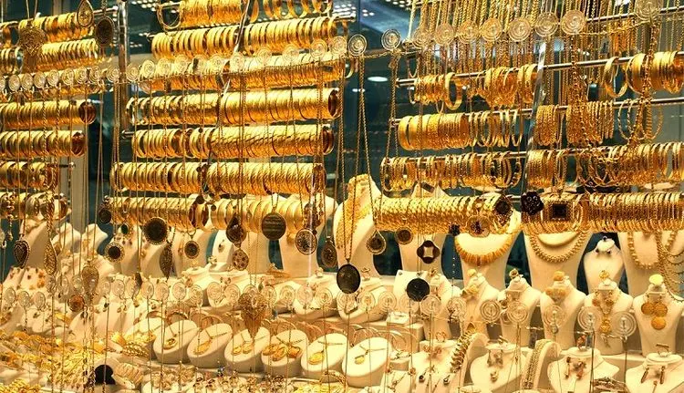 طلا ارزان می‌شود یا گران؟