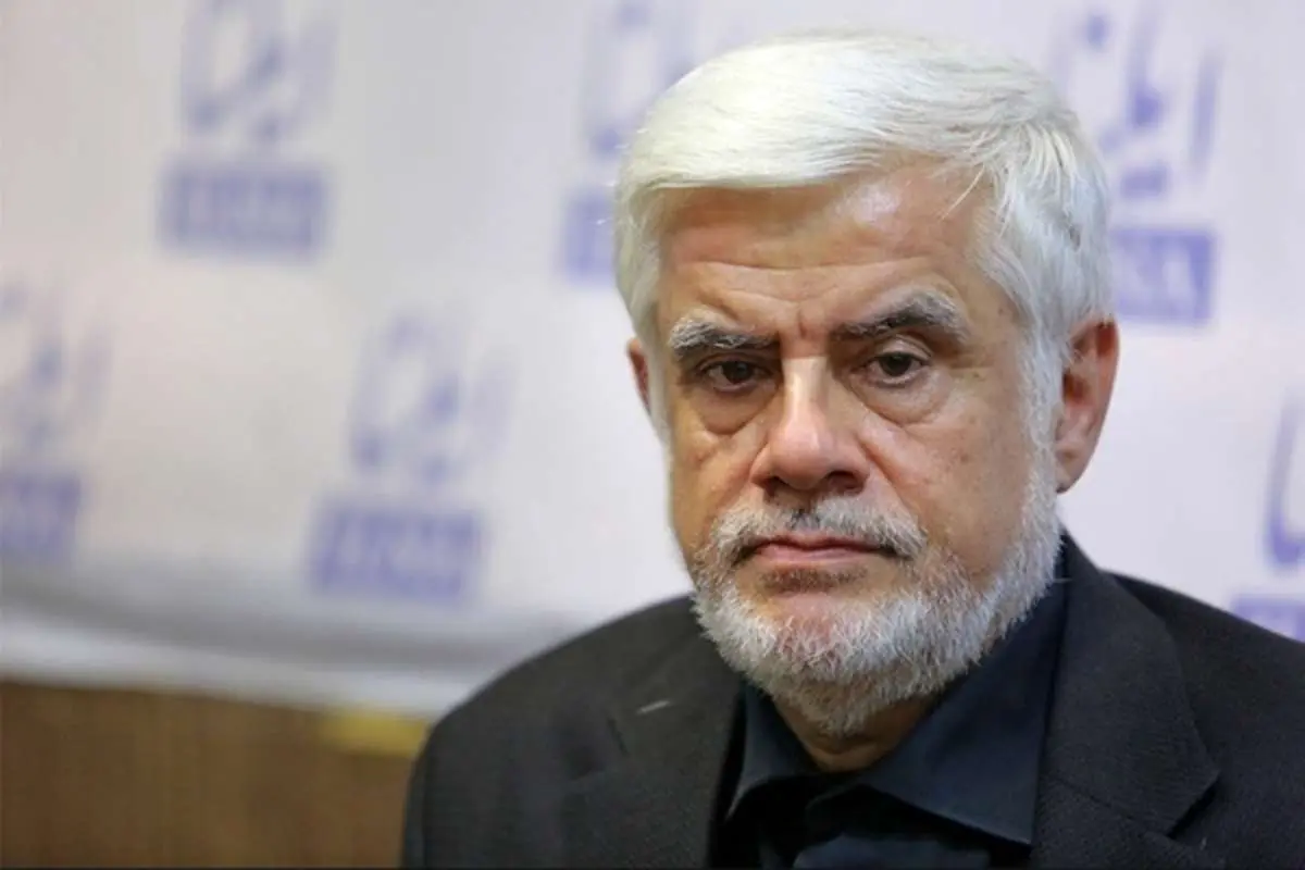 محمدرضا عارف: بهدنبال عبور از روحانی نیستیم