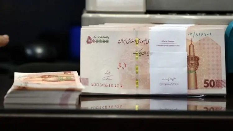 تبعات کاهش نرخ سود و افت قیمت دلار