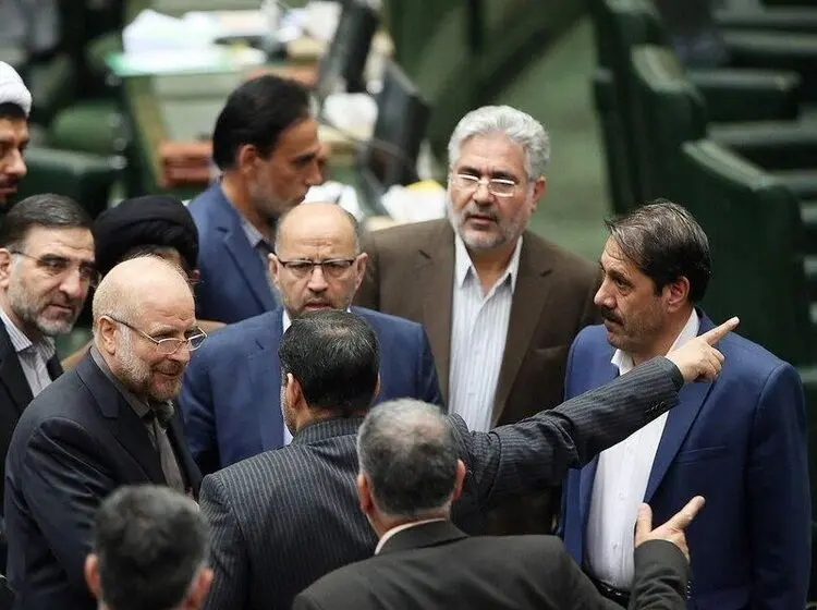 روزنامه جمهوری اسلامی: نمایندگان مجلس، خودشان را هم قبول ندارند