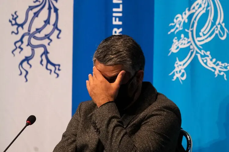 دفاع تمام قد از پژمان جمشیدی