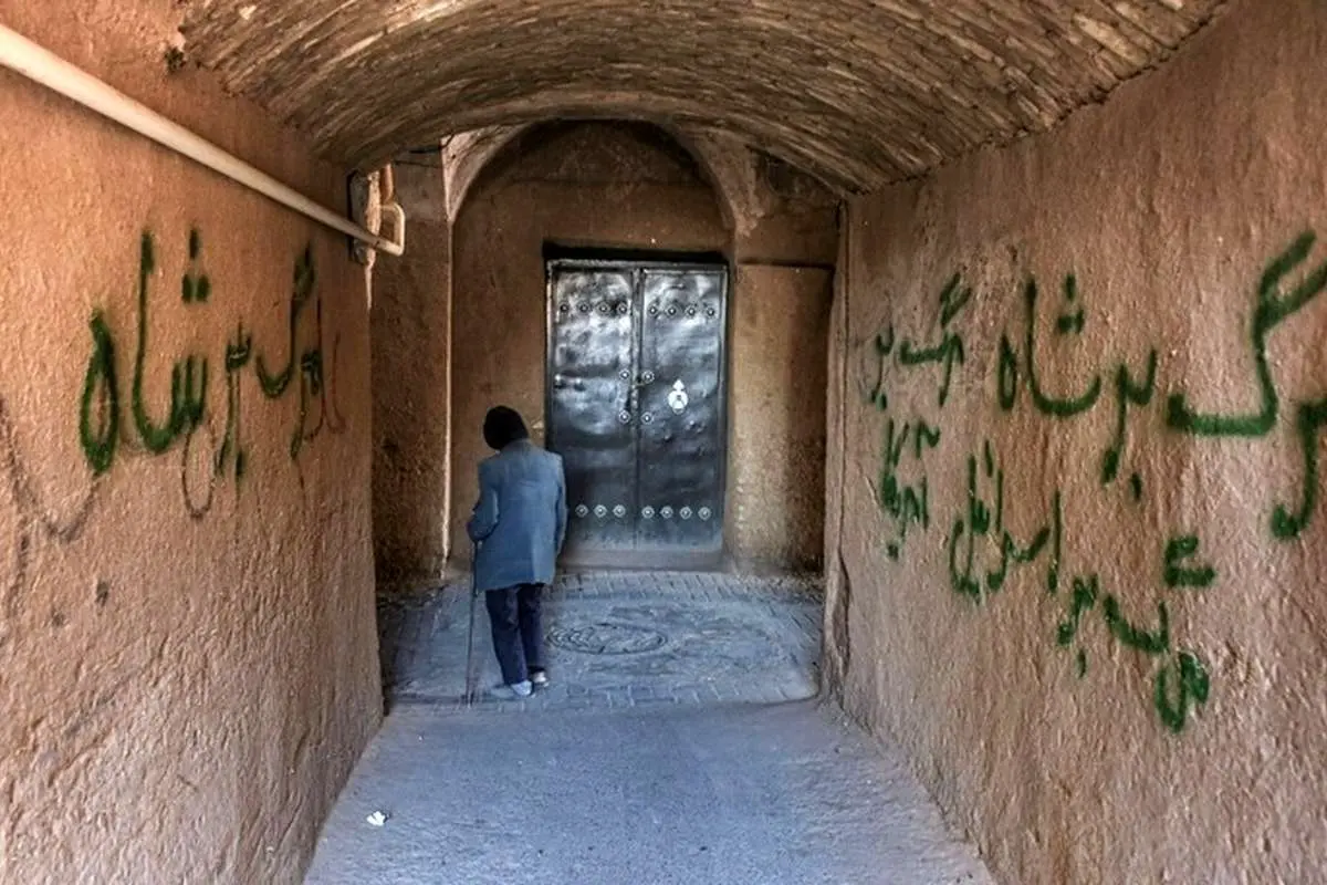 (تصاویر) زخم بی‌فرهنگی بر پیکر کاهگلی شهر جهانی یزد