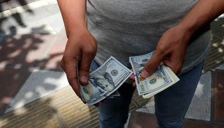 قیمت دلار در صرافی ملی شنبه نهم اسفند