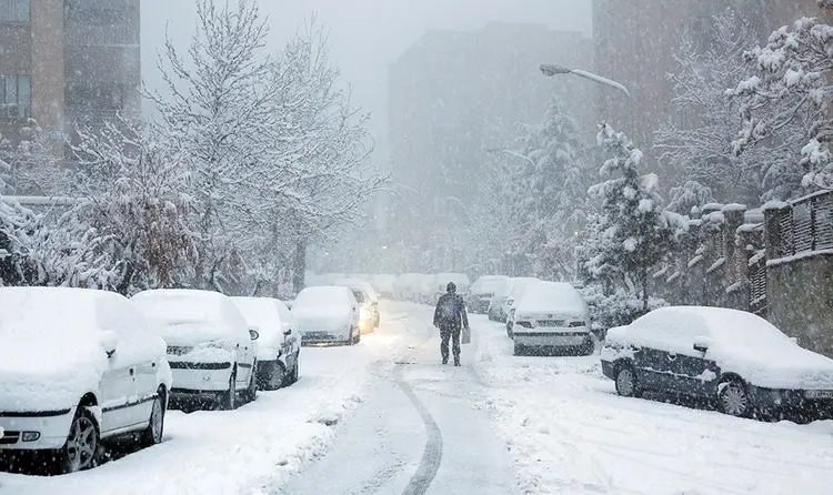 بارش برف و وقوع کولاک در چهار استان