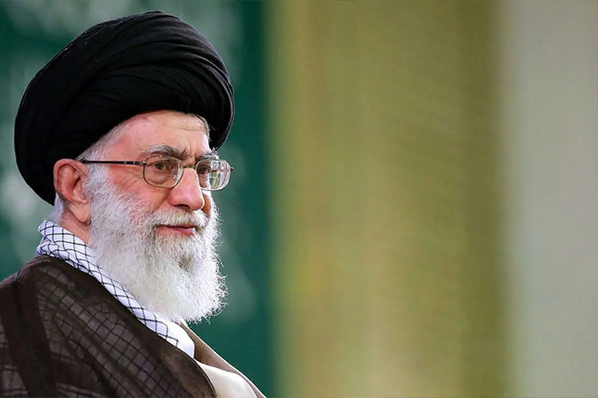 ماجرای انجام تکلیف درسی فرزند رهبر انقلاب بر روی کاغذ پاکت میوه