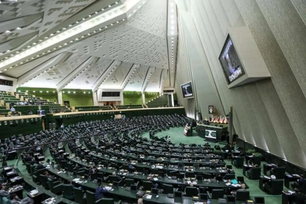 مجلس برای اخذ مالیات از اینفلوئنسرها ضربالاجل دو ماهه تعیین کرد