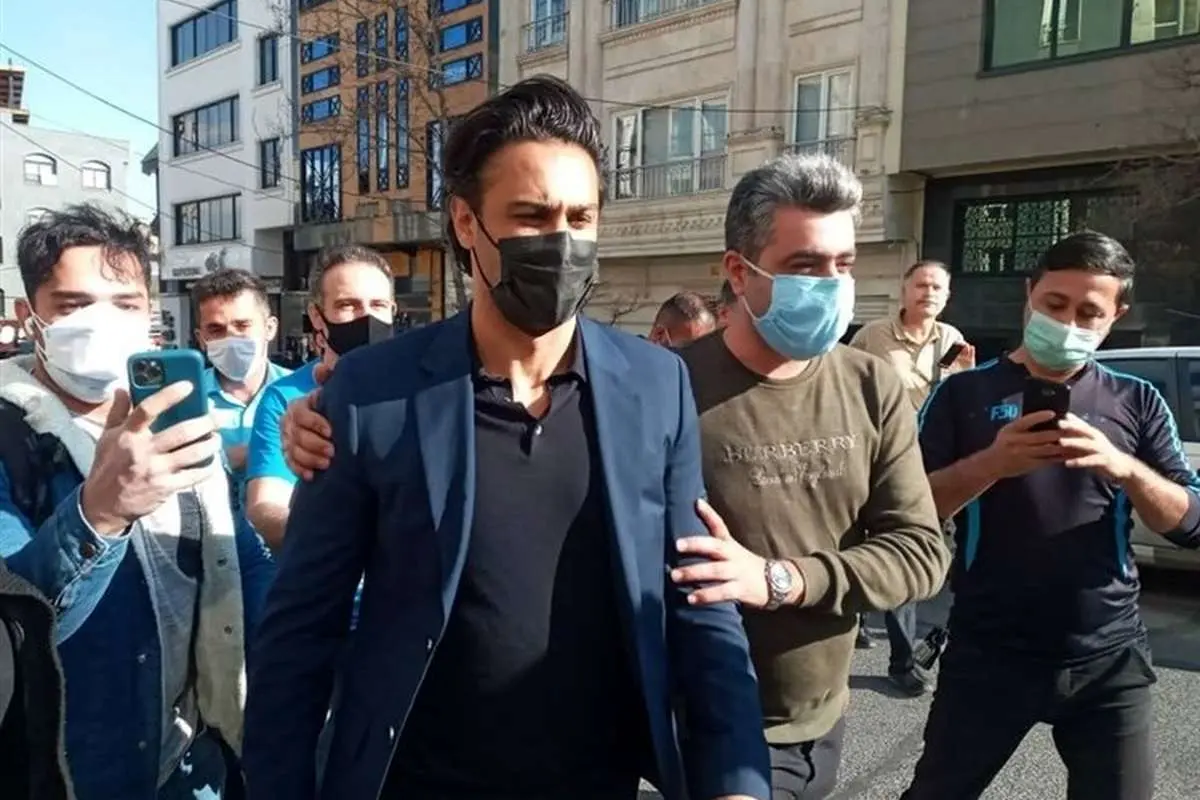 (عکس) فرهاد مجیدی به باشگاه استقلال رفت