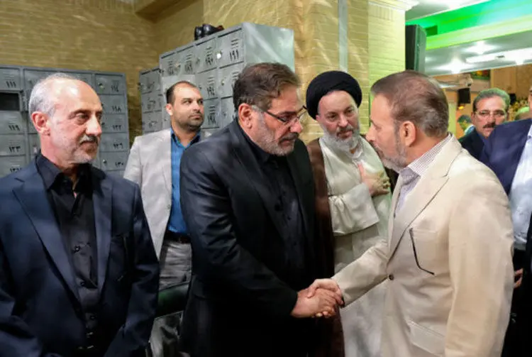 گلایه واعظی از شمخانی