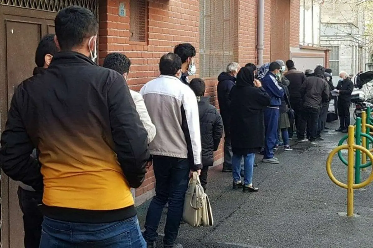 (تصویر) صف دیدار با احمدی‌نژاد!