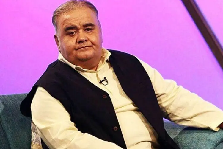 (ویدئو) بازگشت اکبر عبدی پس از شکست کرونا